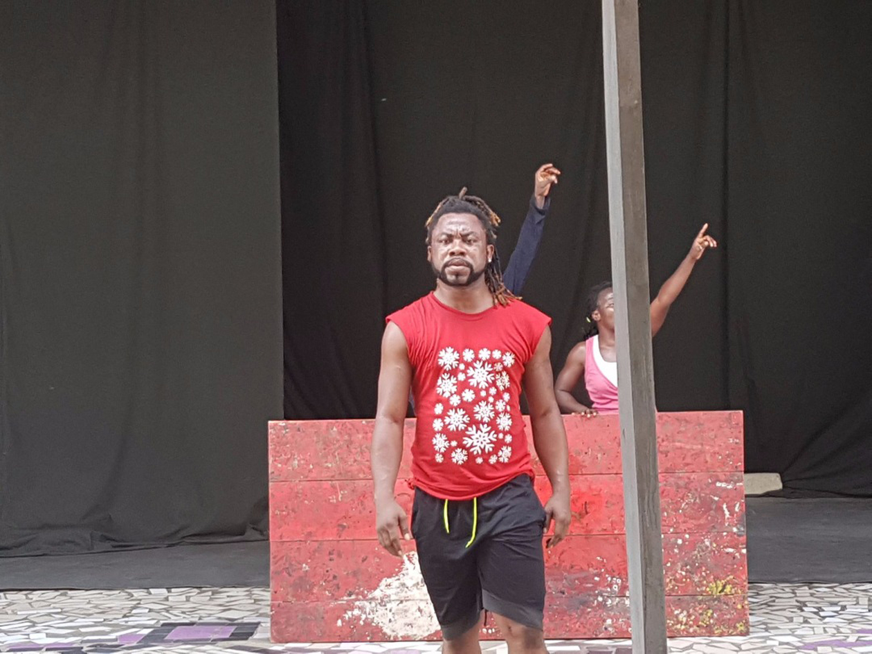 SANS TITRE – CHAOTIC ORDER – A BLINK OF AN EYE [africtions]