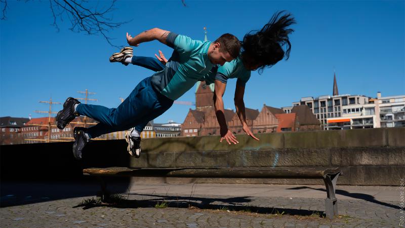 BREMEN TANZT! Mit der Tanzkompanie Of Curious Nature durch die Innenstadt der Zukunft